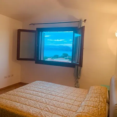 Il Patio Sul Golfo Di Tavolara Lejlighed